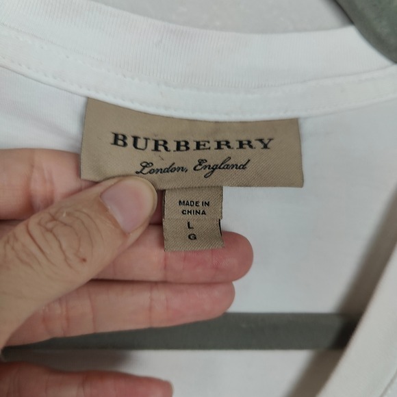 Burberry T-Shirt Mens Large White V-Neck Knight Red Logo Stretch Cotton - Picture 6 of 8
